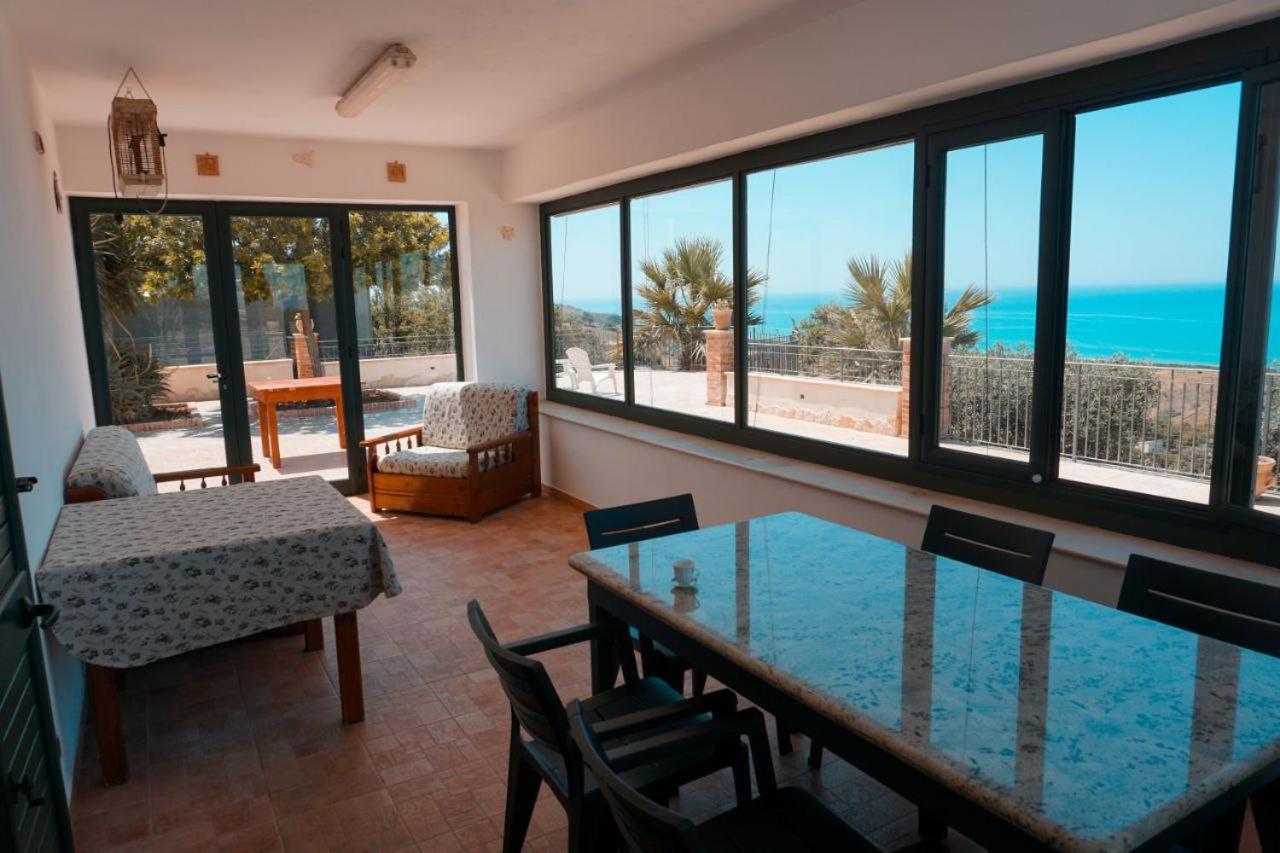 Il Casale Di Bovo Marina Villa Montallegro Exterior photo